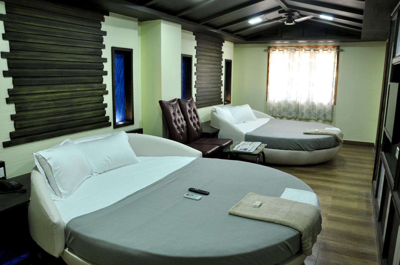 Hotel Anandhiram Heritage Karaikal Εξωτερικό φωτογραφία
