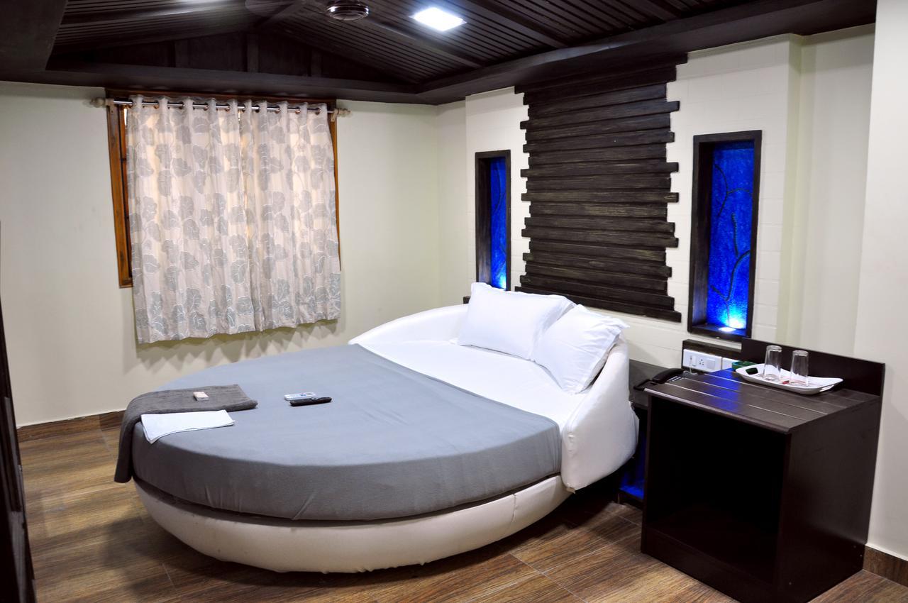 Hotel Anandhiram Heritage Karaikal Εξωτερικό φωτογραφία