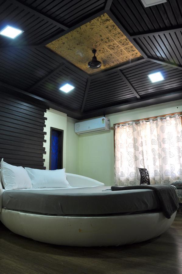 Hotel Anandhiram Heritage Karaikal Εξωτερικό φωτογραφία